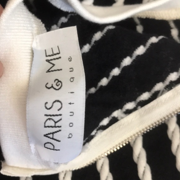 Sweater - Picture 4 of 4